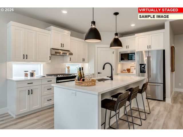 7587 Se Treeline St, Hillsboro, OR 97123