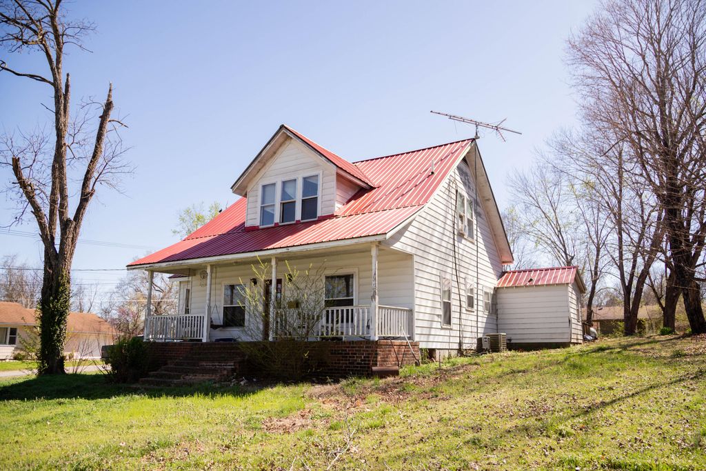 903 Vine Street, Thayer, MO 65791