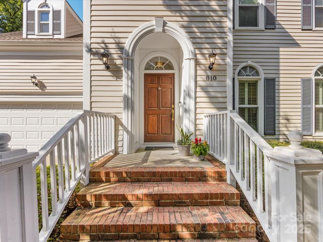 810 Bruff Court, Charlotte, NC 28270