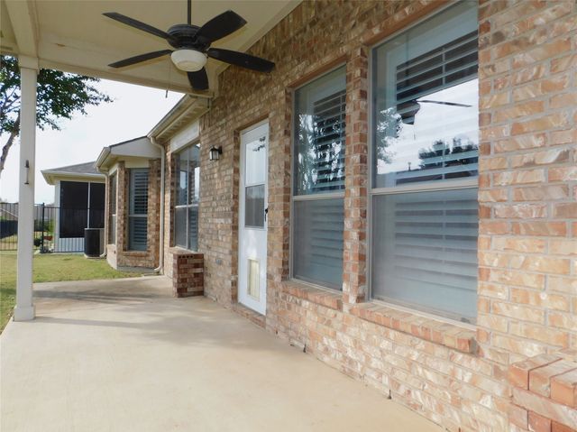 3904 Stone Oak Boulevard, Denton, TX 76210