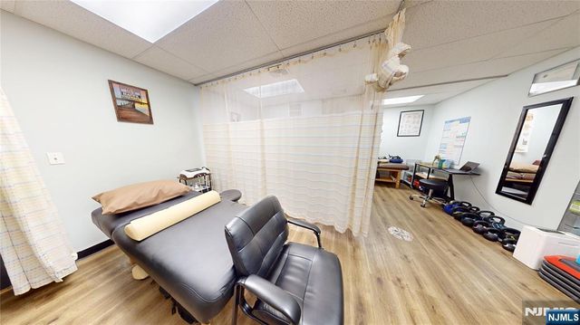 301 Hoboken, Carlstadt, NJ 07072