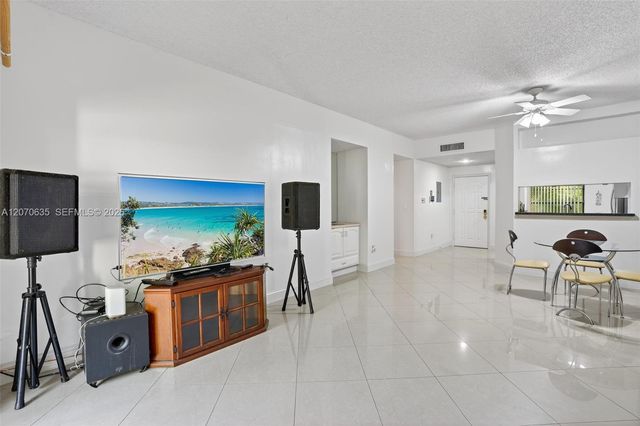 13045 SW 88th Lane 104A, Miami, FL 33186