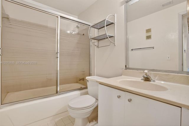 13045 SW 88th Lane 104A, Miami, FL 33186