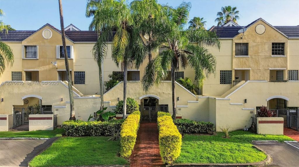 13045 SW 88th Lane 104A, Miami, FL 33186