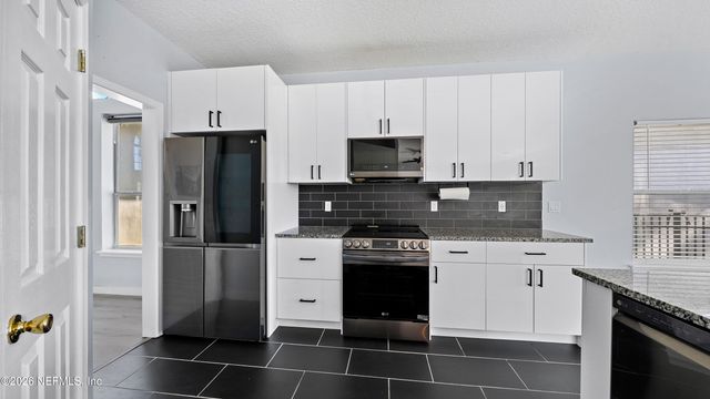 1779 CHATHAM VILLAGE Drive, Fleming Island, FL 32003