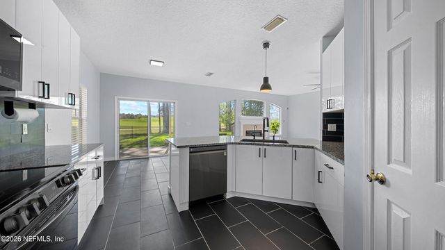 1779 CHATHAM VILLAGE Drive, Fleming Island, FL 32003