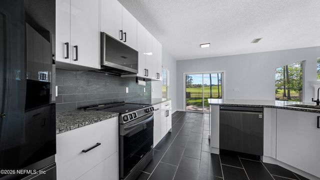 1779 CHATHAM VILLAGE Drive, Fleming Island, FL 32003