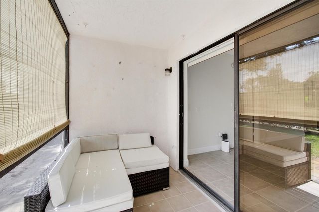 351 Club Circle 101, Boca Raton, FL 33487