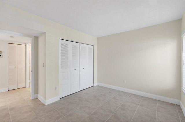 351 Club Circle 101, Boca Raton, FL 33487