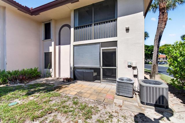 351 Club Circle 101, Boca Raton, FL 33487