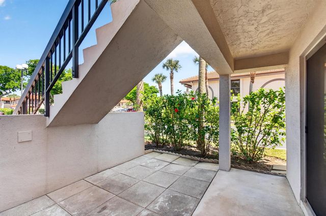 351 Club Circle 101, Boca Raton, FL 33487