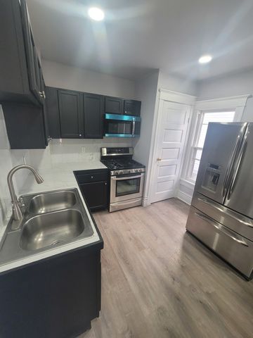 441 N View Street, Aurora, IL 60506