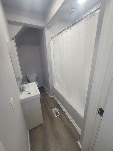 441 N View Street, Aurora, IL 60506