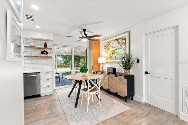 2048 JEFFERSON AVENUE, Dunedin, FL 34698