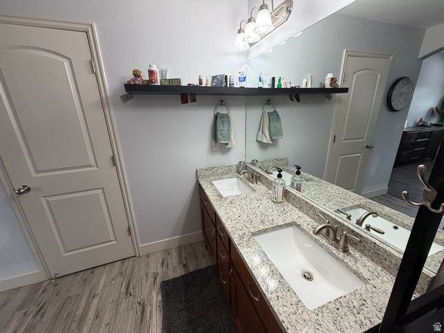 6929 S VILLAGE HAVEN DR, Midvale, UT 84047