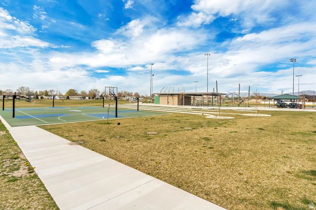 6929 S VILLAGE HAVEN DR, Midvale, UT 84047