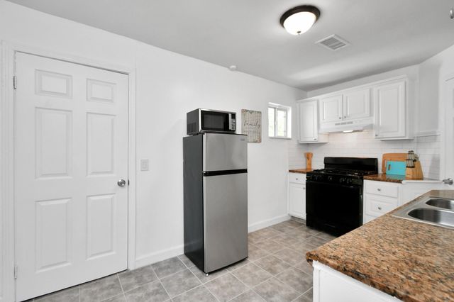 3401 Nathaniel Brown Street, Houston, TX 77021