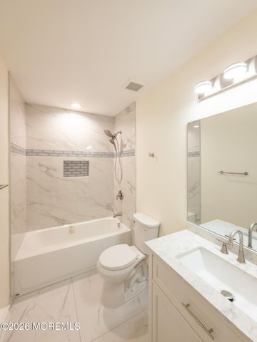732C Ralston Plaza, Monroe, NJ 08831