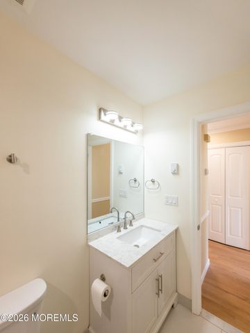 732C Ralston Plaza, Monroe, NJ 08831
