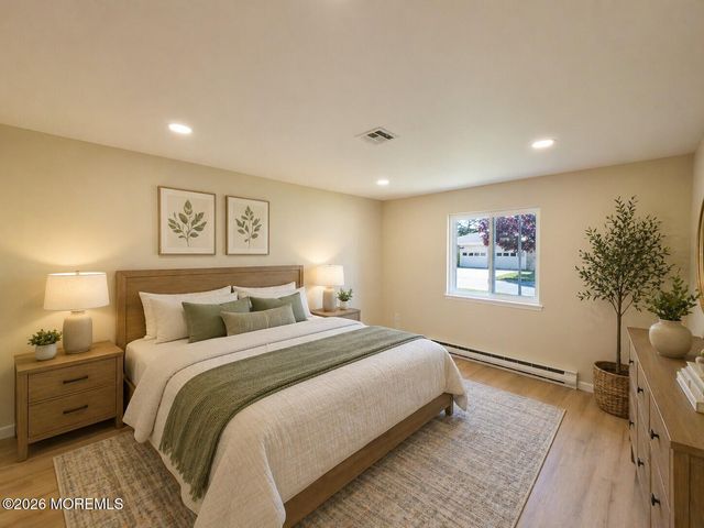 732C Ralston Plaza, Monroe, NJ 08831
