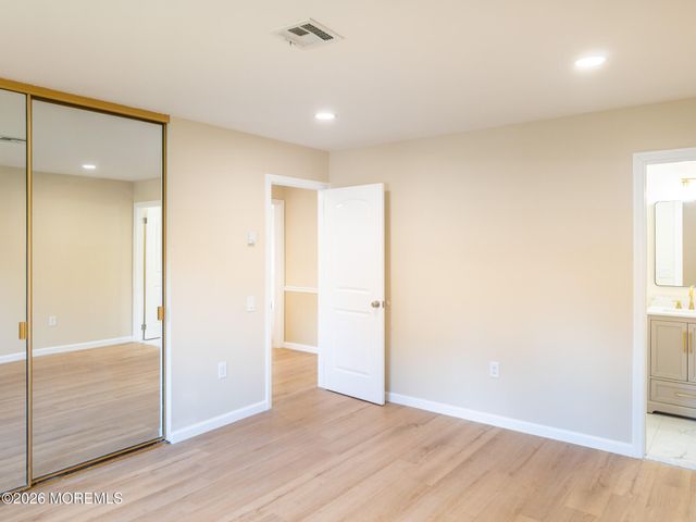 732C Ralston Plaza, Monroe, NJ 08831