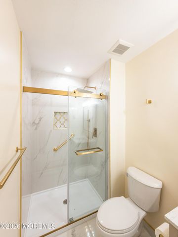 732C Ralston Plaza, Monroe, NJ 08831