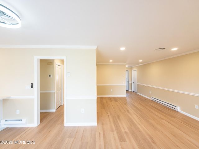 732C Ralston Plaza, Monroe, NJ 08831