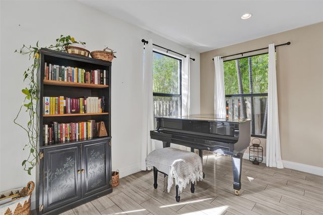 233 NE 11th St 233, Fort Lauderdale, FL 33304