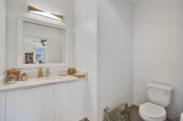 233 NE 11th St 233, Fort Lauderdale, FL 33304