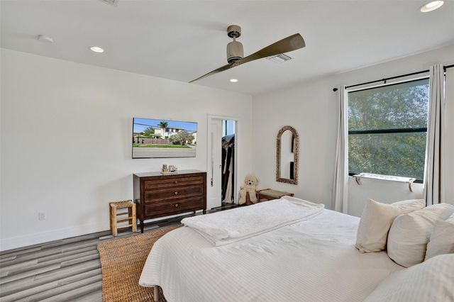 233 NE 11th St 233, Fort Lauderdale, FL 33304