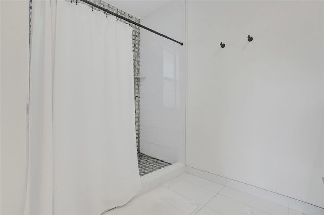 233 NE 11th St 233, Fort Lauderdale, FL 33304