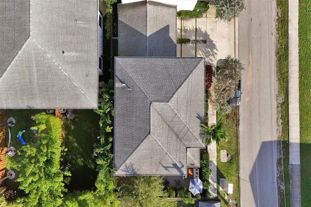 233 NE 11th St 233, Fort Lauderdale, FL 33304