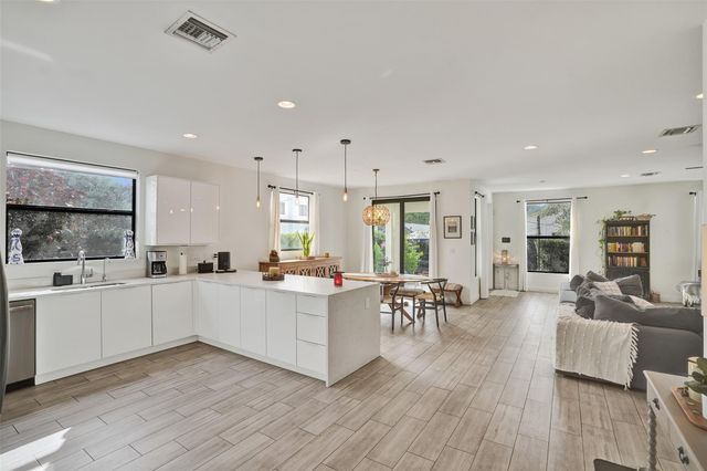 233 NE 11th St 233, Fort Lauderdale, FL 33304