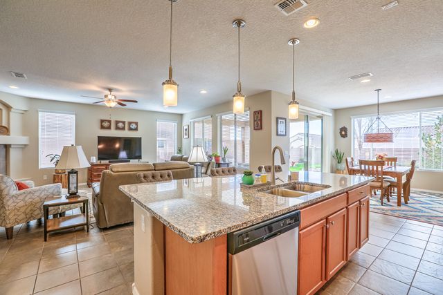 2331 Komatke Trail NW, Albuquerque, NM 87120