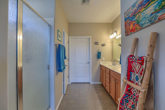 2331 Komatke Trail NW, Albuquerque, NM 87120