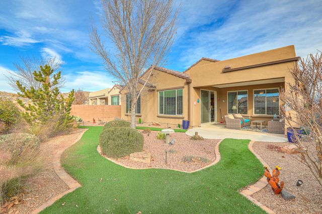 2331 Komatke Trail NW, Albuquerque, NM 87120