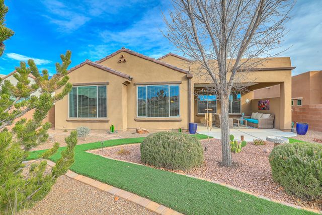 2331 Komatke Trail NW, Albuquerque, NM 87120