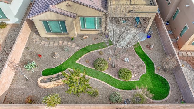 2331 Komatke Trail NW, Albuquerque, NM 87120