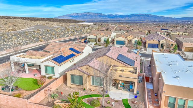 2331 Komatke Trail NW, Albuquerque, NM 87120