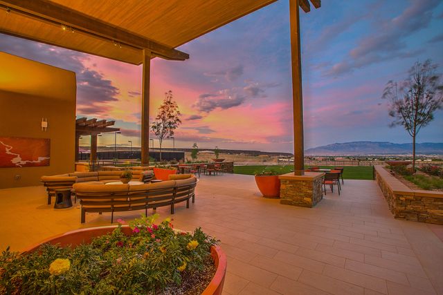 2331 Komatke Trail NW, Albuquerque, NM 87120