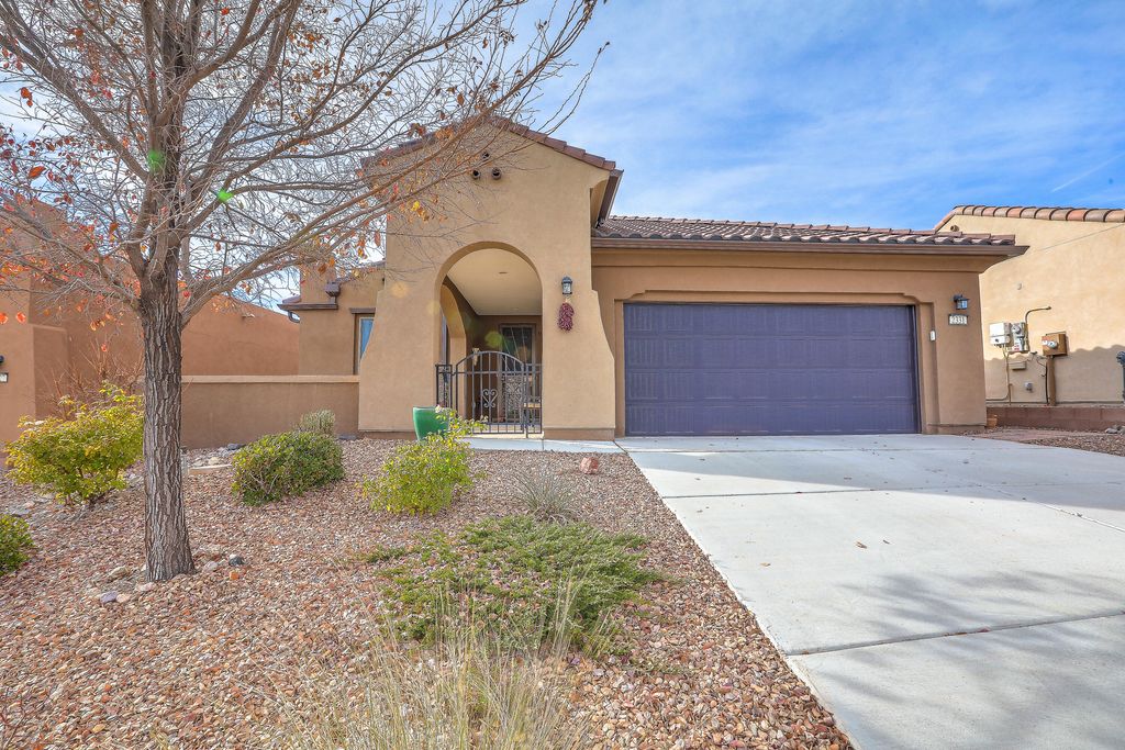 2331 Komatke Trail NW, Albuquerque, NM 87120