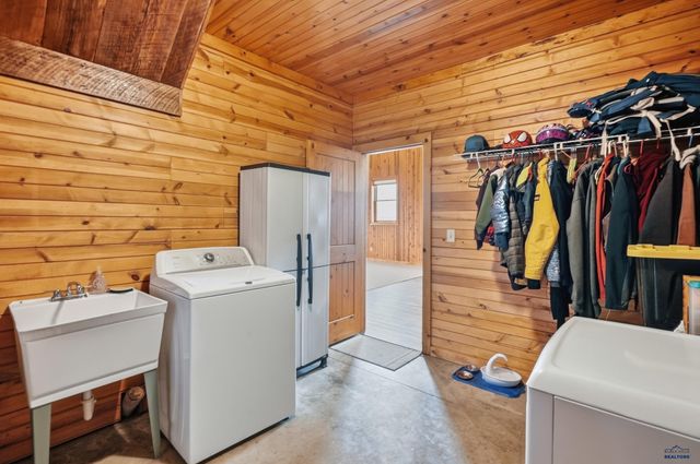 22219 SADDLE RD, Piedmont, SD 57769