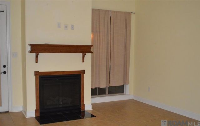 106 Secret Gate, Denham Springs, LA 70726