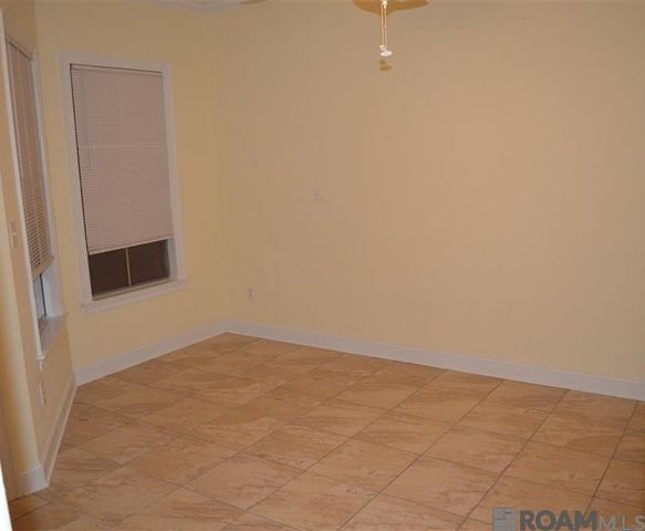 106 Secret Gate, Denham Springs, LA 70726