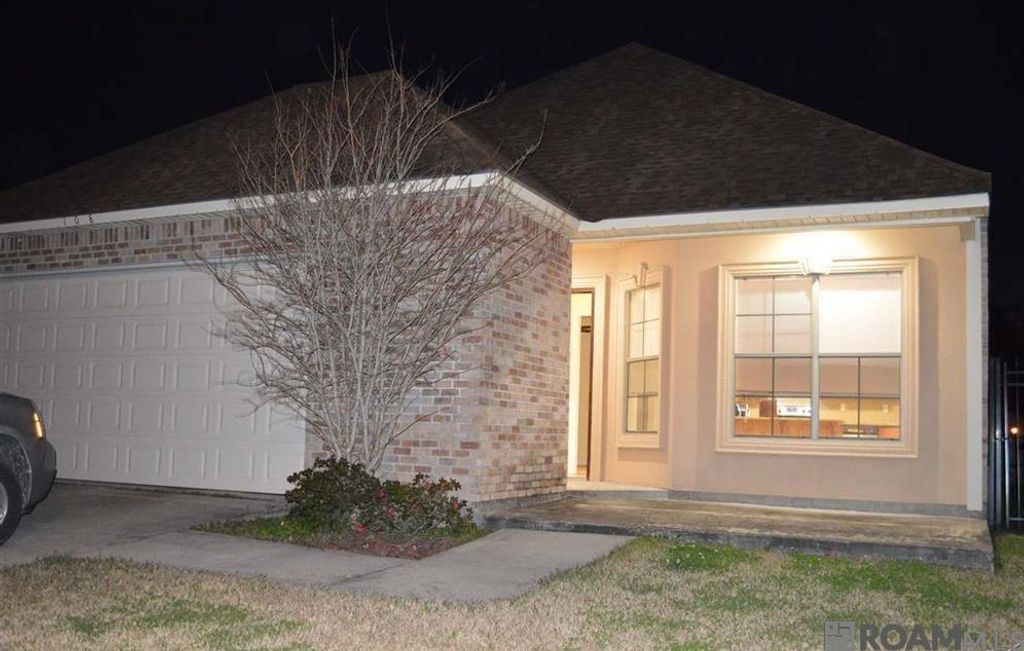 106 Secret Gate, Denham Springs, LA 70726