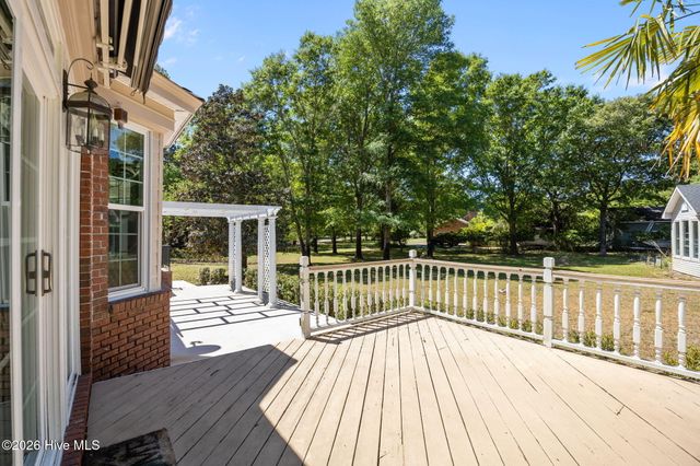 225 Shearwater Drive, Hampstead, NC 28443
