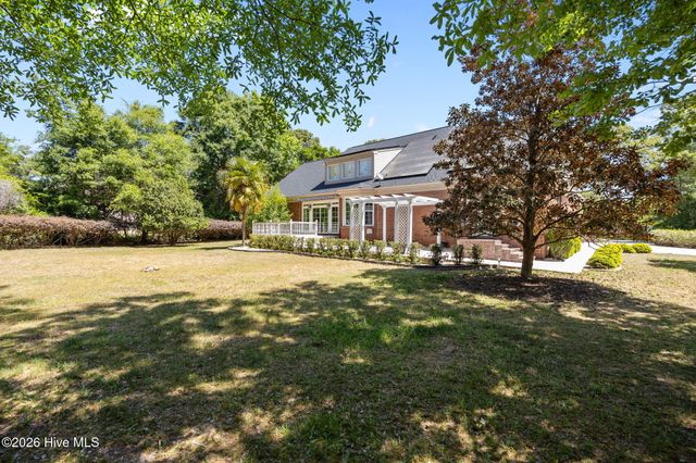 225 Shearwater Drive, Hampstead, NC 28443