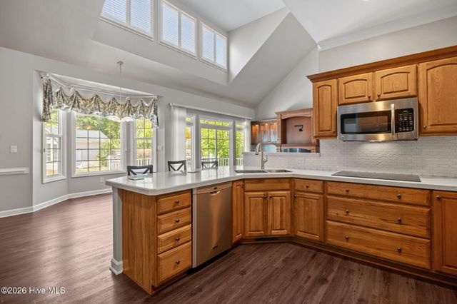 225 Shearwater Drive, Hampstead, NC 28443