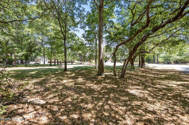 225 Shearwater Drive, Hampstead, NC 28443