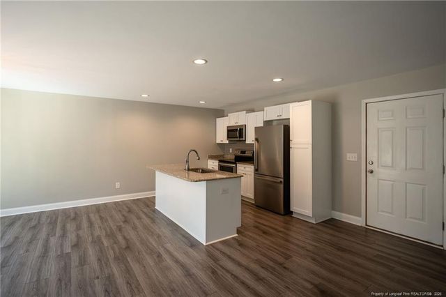 730 W Illinois Avenue, Southern Pines, NC 28387